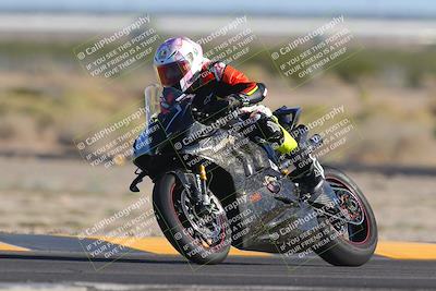media/Nov-06-2023-Moto Forza (Mon) [[ce023d0744]]/3-Intermediate Group/Session 5 (Turn 4)/